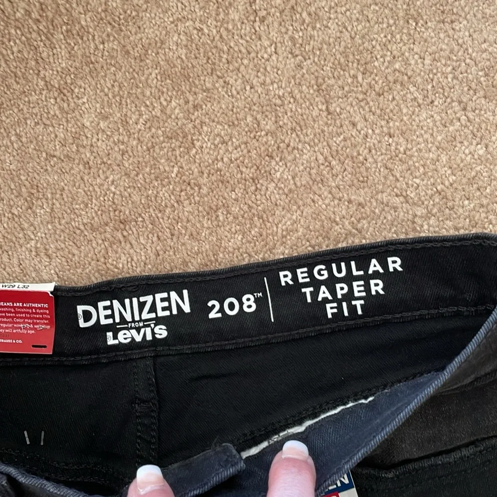 Levi’s 29/32 Men BLACK denim Denizen Regular Taper 208 jeans